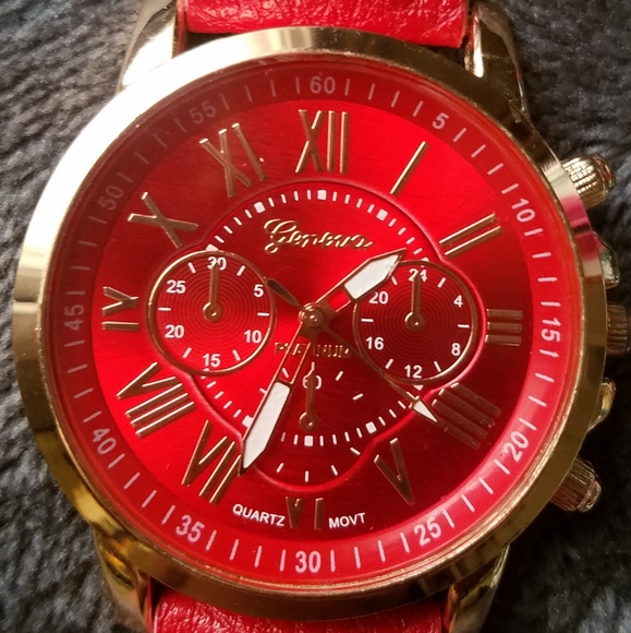 Two women's watches - Picture 3 of 3